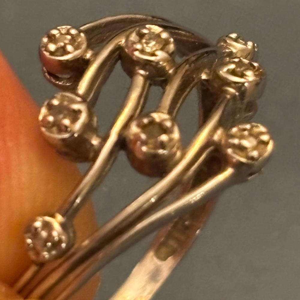 10k White Gold Diamond Wave Ring Size 6